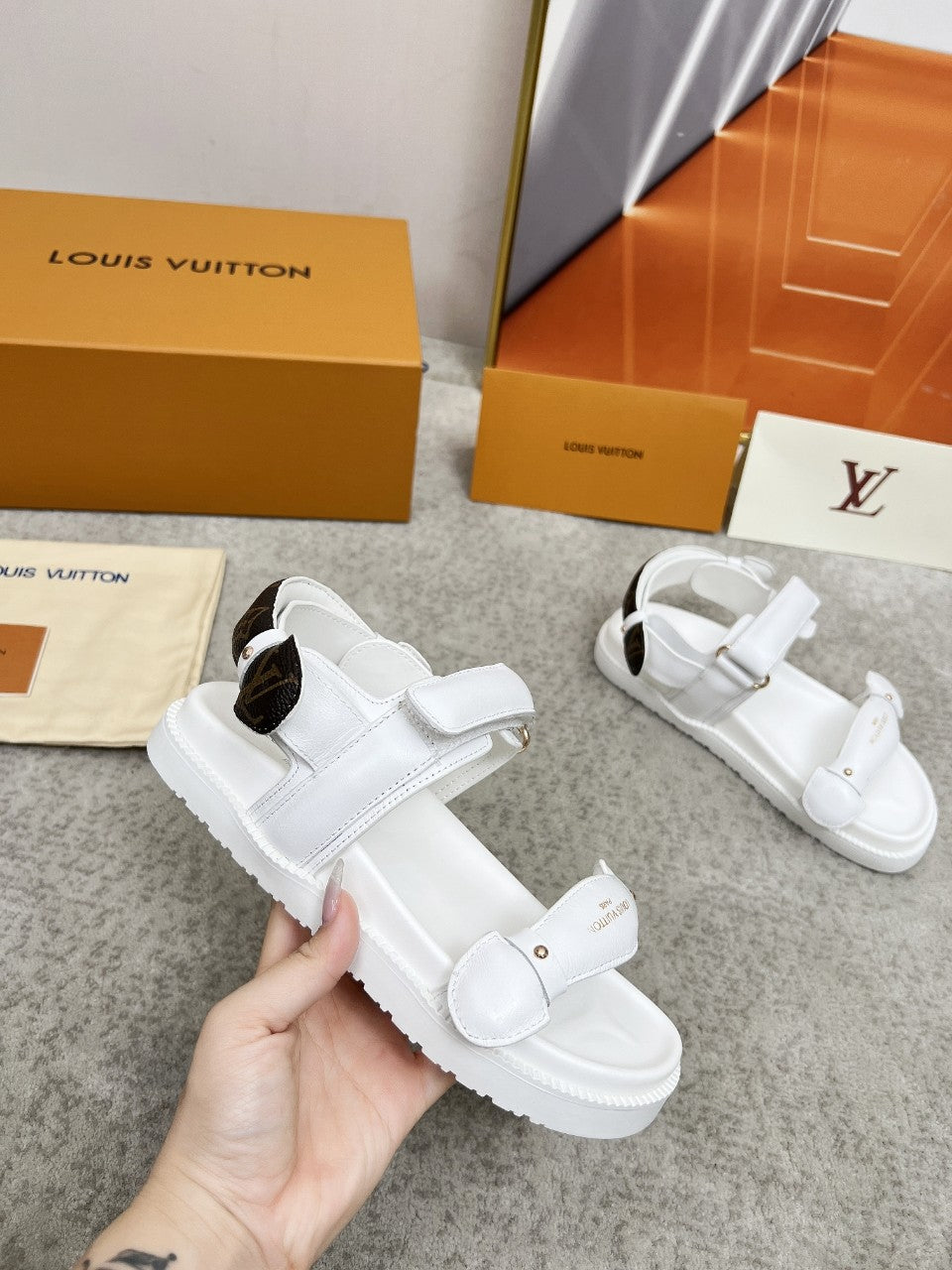 Lvv25ss new printed sandals 0725072105