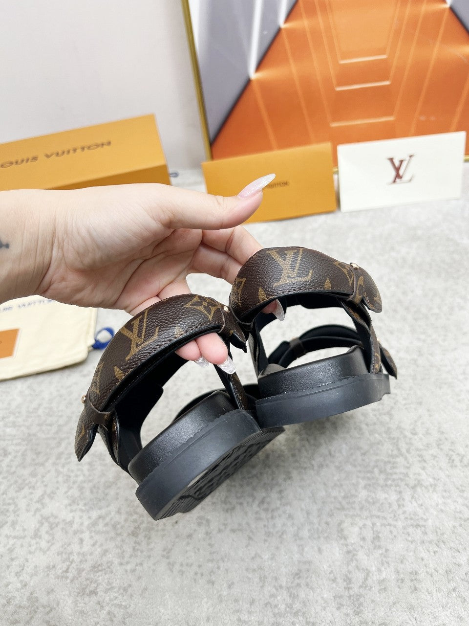 Lvv25ss new printed sandals 0725072105