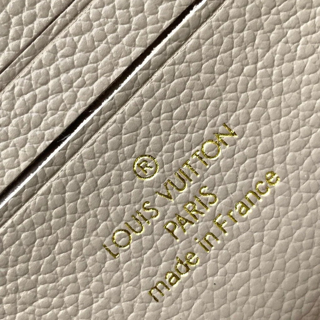 New Bright Color Leather handmade V logo Women's HandbagsXC05202412501