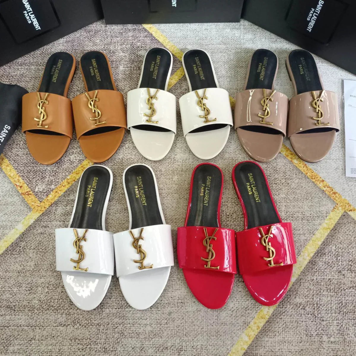 New Slippers Fashion Sandals 1024031124