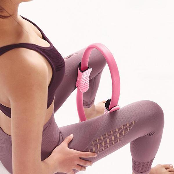 💪🌸 Shape, strengthen, improve posture – the all-in-one Pilates ring for every level! 🌿✨ Sustainable & effective for home use.